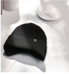 Bike Lovers Winter Knit Hat with Detachable Ear Flaps – Warm Beanie & Neckwarmer for Cyclists