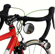 Load image into Gallery viewer, Compact bike chain cleaning and oiling tool for easy maintenance
