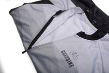 Load image into Gallery viewer, CushBike men’s winter cycling wear – black fleece-lined long‑sleeve jersey made for cold‑weather rides, featuring thermal insulation, full zip, and snug fit for layering.
